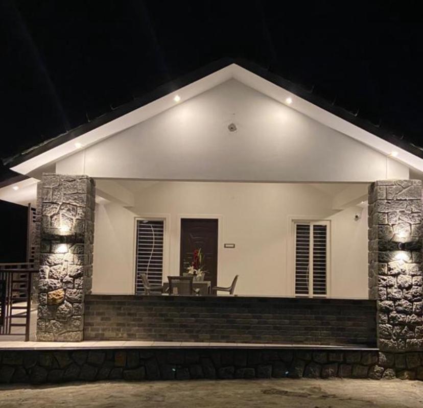 Rr Holiday Inn Kodaikanal Exterior photo